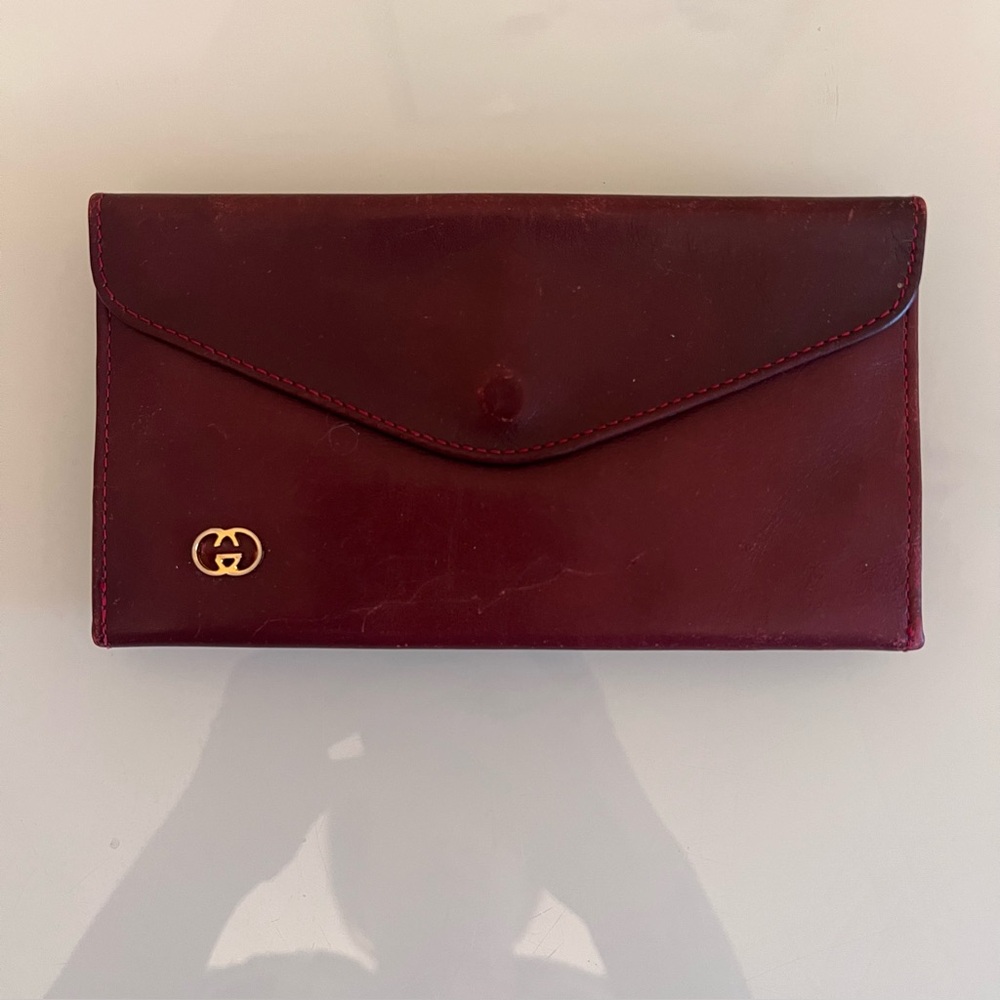 GUCCI Vintage Burgundy Leather Envelope Wallet Clutch Gold Logo - Picture 15 of 15